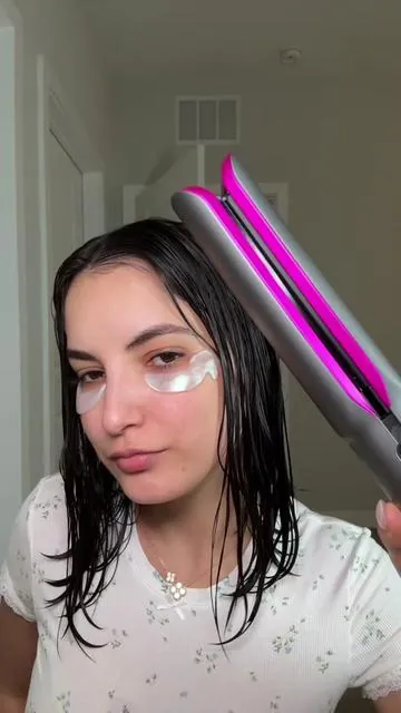 Llevaba rato queriendo probar esta plancha 💁🏽‍♀️✨ #hairtiktok #hairroutine #hairtools #straightener #fyp