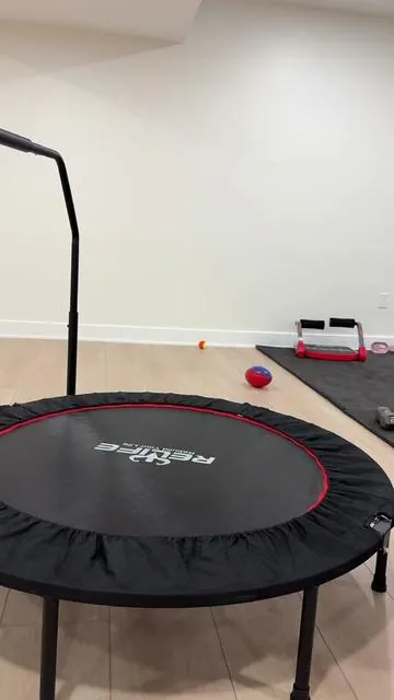 No saben cómo ha cambiado mi cuerpo con tan solo usar esto 10 min al día ! #rebounder #trampolin #trampolinejercicios #relifesports #rebotador @Relife Sports 