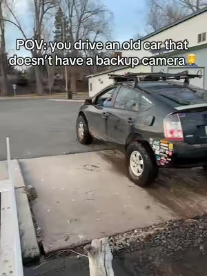 This could’ve been prevented if he had a back up camera…🙄 #backupcamera #carplay #carplayscreen #oldcar #giftsforhim 