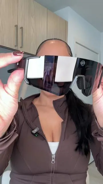 #oakley #oakleysunglases #meta #metaglasses 