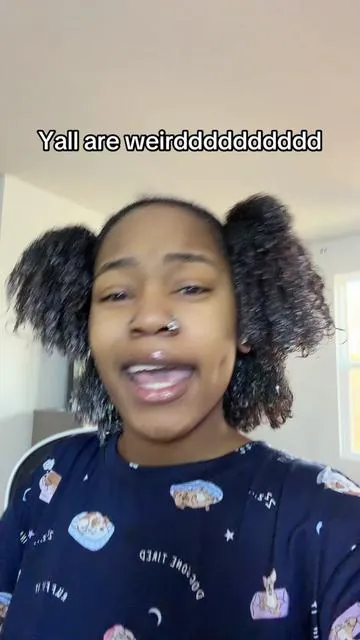 7598257632738118925