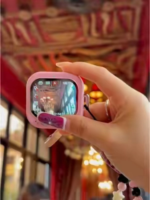My Best gift 🎁 #digitalcamera #fypシ゚viral #cameratips #aesthetic #foryoupage #TikTokShop #camera #TikTokShopBlackFriday #TikTokShopCyberMonday #gaygirlsoftiktok #Gift #Tiktokshopgift #backtoschool #ValentinesDay 