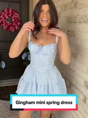 This gingham mini dress is perfect for spring! True to size 130 5’8 small #minidress #ginghamdress #sleevelessdress #springdress #OOTD @Edikted 