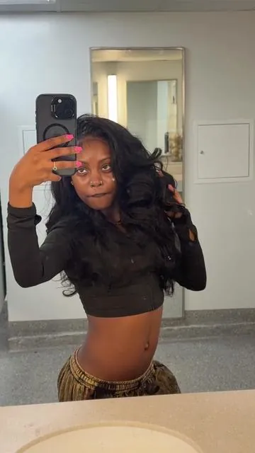 @tinashehair @Tinashe Hair Store 🥰💝💋 i love this hair , get the same one below !!