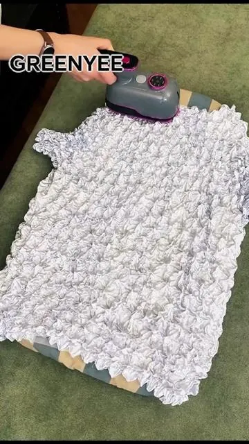 I'm sure your old iron could never achieve results like this. #travelsteamer #ironingclothes #tiktokshop #laundrytips #travelessentials     