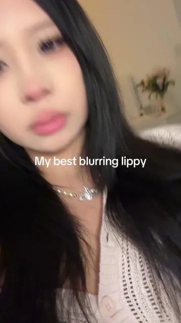 I love matte makeup so this is perfff #makeup#blurringliptint#jooyceelipstick 