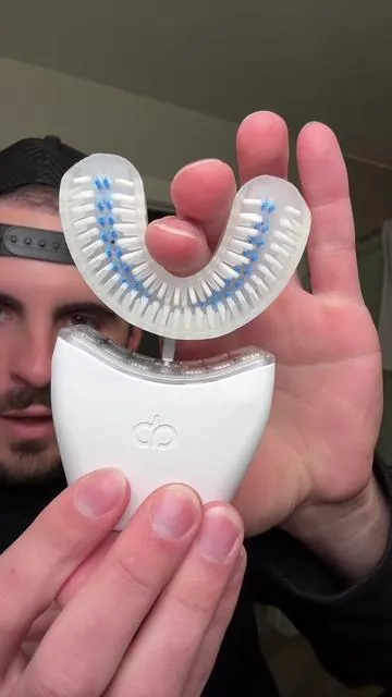 5x cleaner teeth in 30 seconds #autobrush #toothbrush #electrictoothbrush #gingivitis #tiktokshopcreatorpicks 
