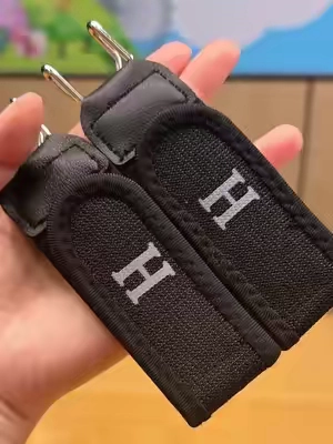 ¡Adiós al pesado hebilla del cinturón! Este cinturón elástico sin hebilla mantiene tus pantalones seguros y cómodos, con un aspecto limpio e invisible. ¡Ideal para el uso diario o las actividades al aire libre! #TikTokShopHolidayHaul #TikTokShopCyberMonday #belt #BuckleFreeBelt #TikTokShopJumpstartSale 