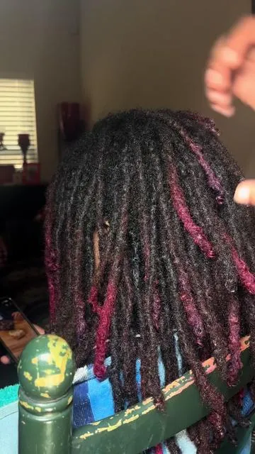 #blackowned #baskandlatherco #locjourney #healthylocs #scalpcareroutine 