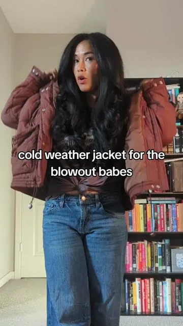 This jacket is the ultimate winter hack for anyone who refuses to let a little cold weather ruin their hair. It’s designed specifically to protect your style while keeping you warm, making it a must-have for your rotation. #pufferjacket #blowoutstyle #winterfashion2026 #hairtips #viralpuffer 