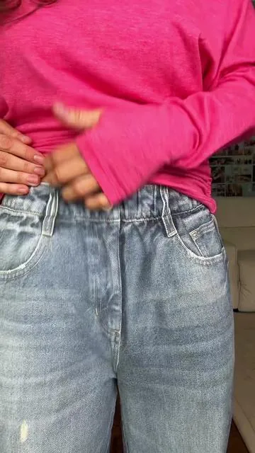 Wearing XS regular 💙 @Halara_official #halara #halarajeans #sweatpantjeans #halarajeanschallenge 