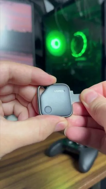 4 localizadores de @ugreen.us por lo que cuesta un airtag incluso menos y funcionan exactamente de la misma forma solo con dispositivos apple #viraltiktokshop #airtag #parativiral #tiktokshopspotlight #productosvirales #tiktokshopfinds #paratitiktokshop