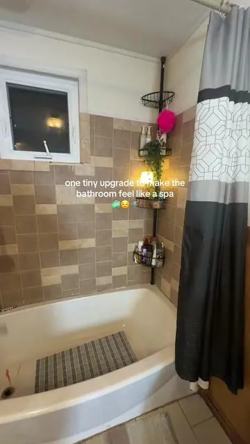 and this shower rack keeps everything so organized.  #showerrack  #showercaddy #aestheticbathroom  #bathroomorganization  #tiktokshopcreatorpicks 