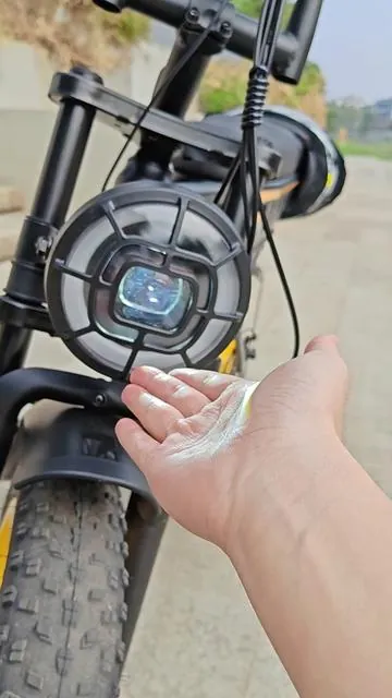 Swap battery, skip traffic, own the streets.  #electricbike #tiktokshop #GiftedInLove#amazonfinds #lifehack      