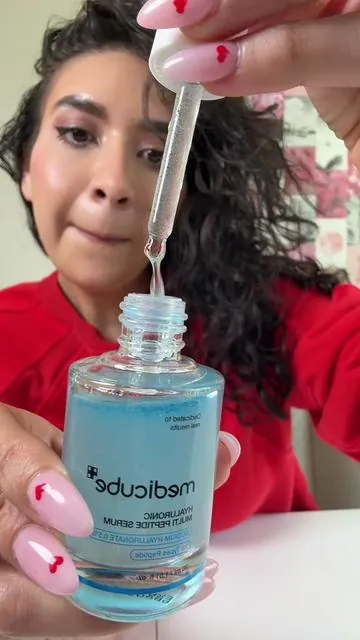 It’s the encapsulated retinol for me 💁🏻‍♀️ #tiktokshopcreatorpicks #medicube #retinol #hyaluronicacid #kbeauty 