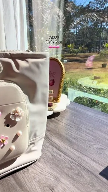 Crocs Tote Bag @Crocs #crocs #crocsbag #totebag #fanfavoritedeals #tiktokshopstockup 