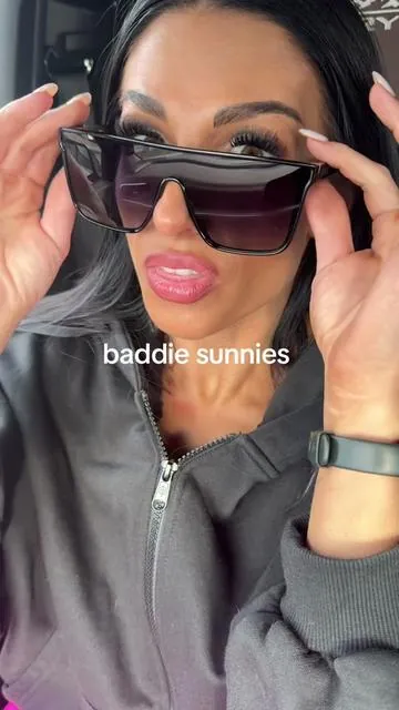lightweight, polarized, no snag nosepiece - wearing these on repeat @Quay #baddieaesthetic #sunglasses #sunnies #quay #tiktokshopcreatorpicks 