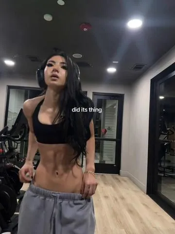 and so yum #fyp #gymgirl #gymmotivation #gymtok #foryou 