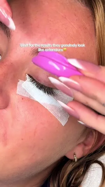 Stunning Extension like results❤️‍🔥 #lashliftandtint #lashlift #lashserum #lashtutorial 