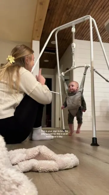 She LOVES this thing  #youngmom #forthemoms #babyjumper #babyproducts #girlmom 