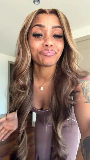 Make some noise yall wtf!!!!? #foryou #fyp #birthdaygirl #wiginfluencer #wiginstalls 