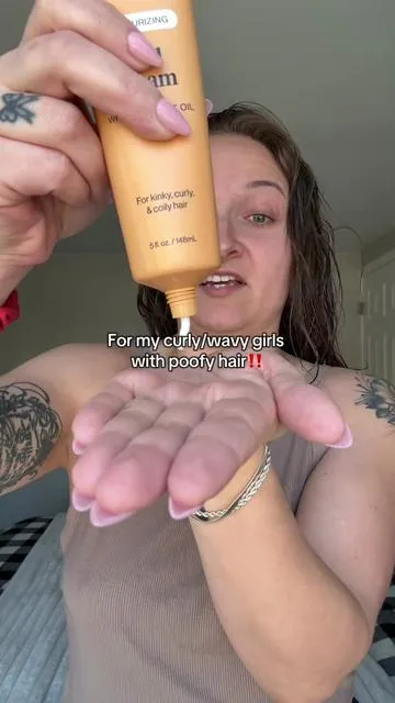 I CANNOT recommend this curl cream enough 🤤 #curlyhair #curlcream #hairtok #tiktokshopstockup #tiktokshopcreatorpicks @Kitsch 