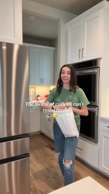 I hate the way protein tastes, but Flavcity ALWAYS wins for flavor and the only protein I’ll ever drink! @ShopFlavCity #flavcity #flavcityprotein #proteincoffee #proteinpowder 