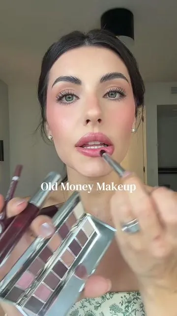 A full face of Clinique Black Honey is everything🖤🍯 @Clinique #clinique #blackhoney #cliniqueblackhoney #lotr #tiktokshopcreatorpicks 