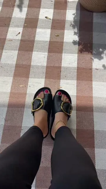 Brianca / Franco Sarto Leather Slide Sandal for women #leathersandals #sandals #summersandals 