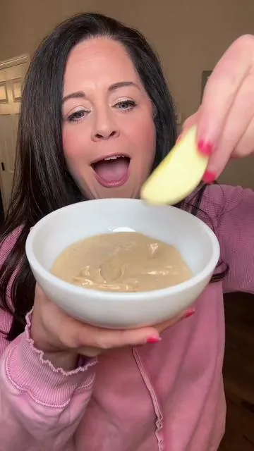 Here you go — clean, benefit-focused, and optimized for conversion 👇🏼 ⸻ If you’re picky about your protein ingredients like I am, this one checks every box. FlavCity Cinnamon Roll Protein Powder is made with simple, recognizable ingredients — no artificial junk, no weird fillers, and nothing I can’t pronounce. It mixes smoothly, tastes like an actual cinnamon roll, and gives me a clean protein option I feel good about using every single day. When I say clean protein matters, this is exactly what I mean. #FlavCity #CleanProtein #ProteinPowder #CinnamonRollProtein #HighQualityIngredients