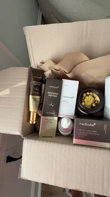 My very own Medicube Bundle!! #tiktokshopstockup #tiktokshopcreatorpicks #estheticiannikki 