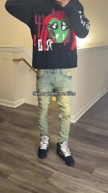 👆🏽Grab a pair before they sell out👆🏽 #recentpickups #musthaves #jeans #trending #viraltiktok 