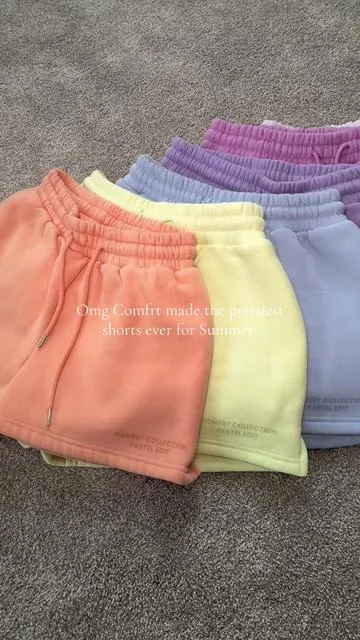 These shorts are buttery soft fleece inside and SO comfortable. You’ll want every color 🤩 #shorts #summershorts #comfyshorts @Comfrt 