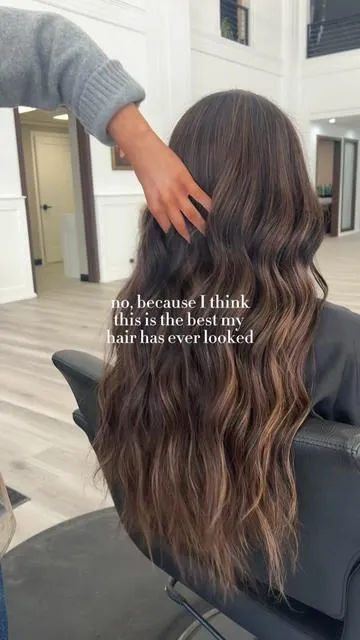 I have very thick hair so I got 2 wefts/packs but only ended up using about 1.5 so if you’re on the finer/thinner side you’re totally good with 1 weft/pack  My color: 22” 2/6/2 #hairextensions #longhairgoals #livedinhair #butterflyweft #googoohair 