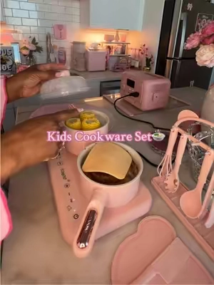 Such a fun activity for the kids, hey at my big age I love it @Gotoofun #kidscookingset #kidfriendly #kidscookingeasy #CookingHacks #kidsactivities 