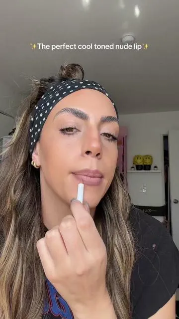 This is the perfect everyday nude lip combo by @Makeup By Mario! I’m wearing the mauve nude set and it’s a beautiful cool toned nude! #makeupbymario #lipcombo #nudelip #nudelipcombo #tiktokshopspringglowup 