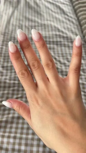 @AILLSA #nailsathome #gelnailsathome #athomemanicure #nailextension #gelnailextension 