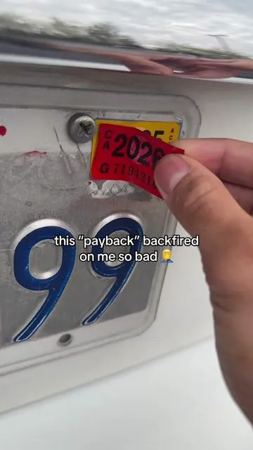 this is why I ALWAYS keep this on me for emergencies…  #portablejumpstarter #jumpstarter #tireinflator