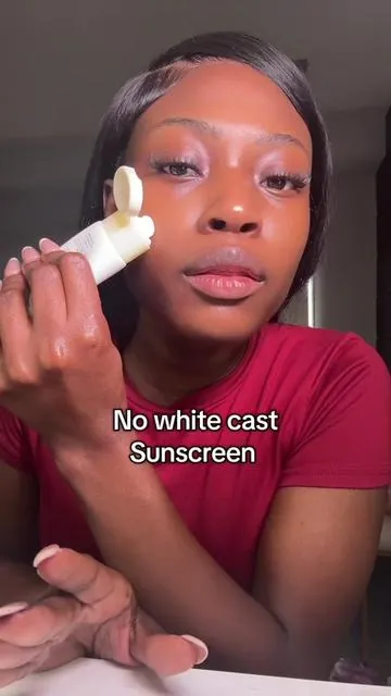 No white cast sunscreen by Mixsoon #NoWhiteCastSunscreen #BlackGirlSunscreen #KBeauty #TikTokShopStockUp #TikTokShopSpringGlowUp 