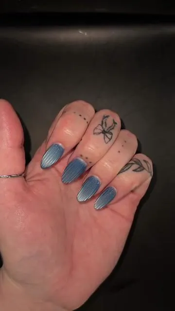 Ribbed glass nails tutorial ✨ #nailtutorial #glassnails #cateyegel #beginnernailtech #diynails 