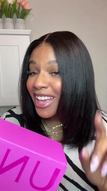This 12 inch Glueless Bob looks sooo natural and the fact that it came pre cut with face framing layers, and a drawstring 10/10💕😍💕 @UNice Hair @UNICE HAIR OFFICIAL @UniceHairCo   #tiktokshopstockup  #unicehair #naturalhair #byebyeknots #newyearnewme