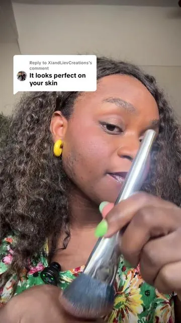 Replying to @XiandLievCreations yes. Yes it does. #makeup #foundation #tiktokcreatorpicks 
