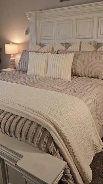 I am in love with this arched boho comforter set by Bedsure! #bedding #beddingset #comforter #comfortersets #beddingsets 