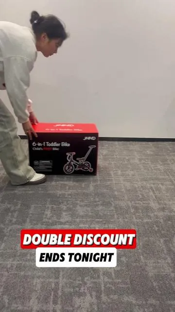It's enough to buy one for the spring outing#jmmd #giftforkids #balancebike #spring #bike 