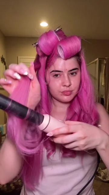 Girl ima keep my 550 and still get the same beautiful blowout results 💗 #dyson #atopskins5in1styler #dysonairwrap #atopskins #nonagressivestylingtool 
