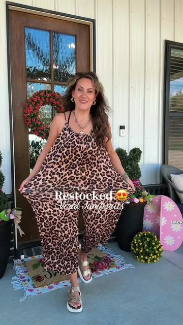 Obsessed 😍 Flowy. Comfy. Super Soft. Jumpsuit is Back🙌🏼 More Colors & Sizes @EVELLYHOOTD US #jumpsuit #romper #jumpsuitoutfit  