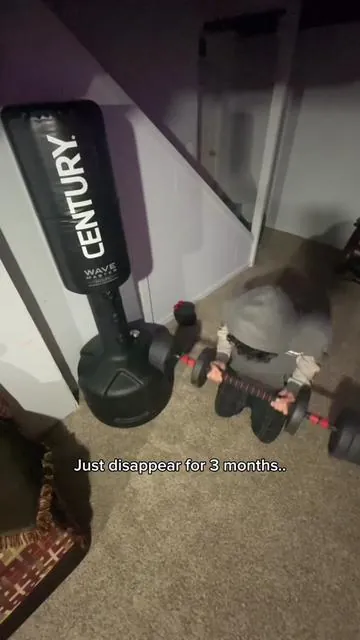 That means I got time to be ready for summer 🤷‍♂️ #workout #dumbell #adjustabledumbbells #gym #homegym