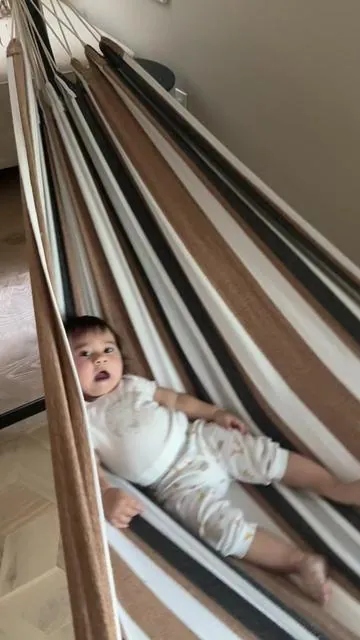 Mi bebé ama esta hamaca, le gusta dormir sus siestas acá 