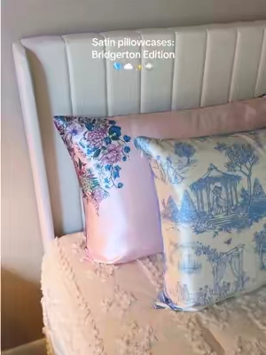 In love with these 🐝✨🌸 NEW Bridgerton × @Kitsch collab #satinpillowcase #pillowcase #bridgerton #bridgertonseason4 #kitschsuperbrandday 