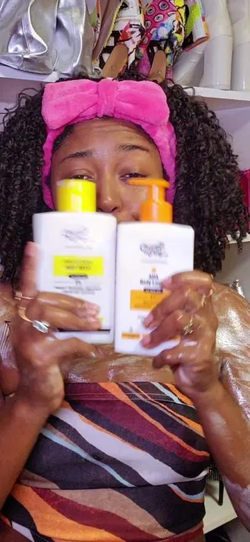 #whiteninglotion  #brighteningsoap  #haitiantiktok  #darkspots  #niacinamidesoap 